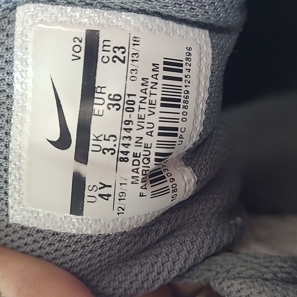 Nike Air Max Command FLEX (GS) 844349 Gray White Sneakers Shoes Youth Size 4Y - Picture 17 of 17